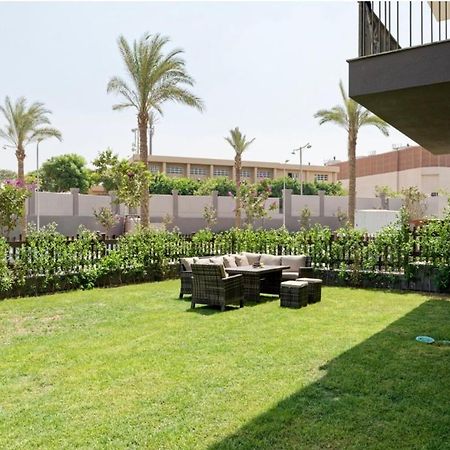 Luxury 2 Bedroom Ground Floor Apartment With Private Garden In Cairo Festival City Bagian luar foto